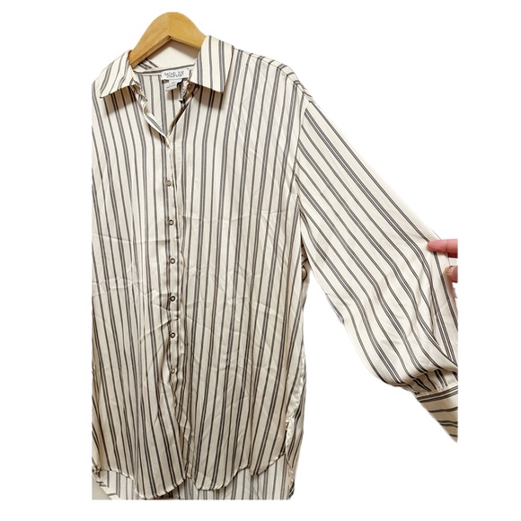 Rachel Zoe Vertical Stripes Long Sleeve Button Up Collar Oversized Women’s Shirt - Picture 4 of 4